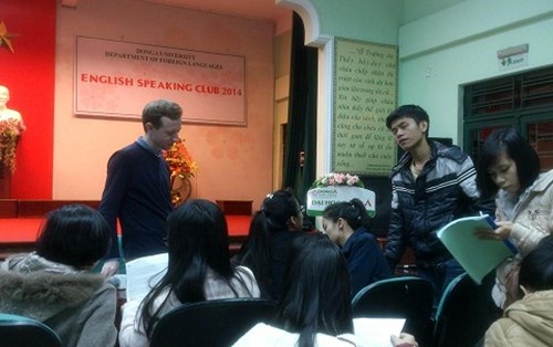 Bản tin câu lạc bộ tiếng Anh năm tháng 2/2014